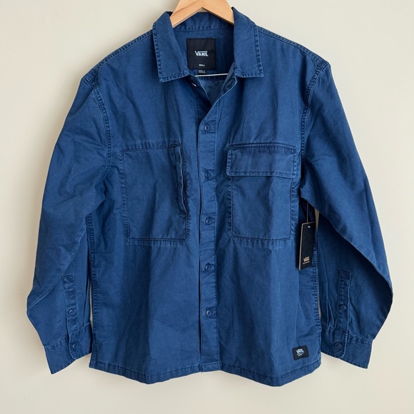 NWT Vans Salt Wash Lightweight Navy Long Sleeve Button Down Shirt Size S - Picture 1 of 8